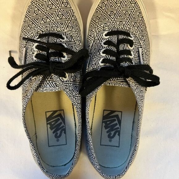 Vans Black & White Triangle Geometric Pattern Size M 4.5/W 6 - Picture 8 of 11